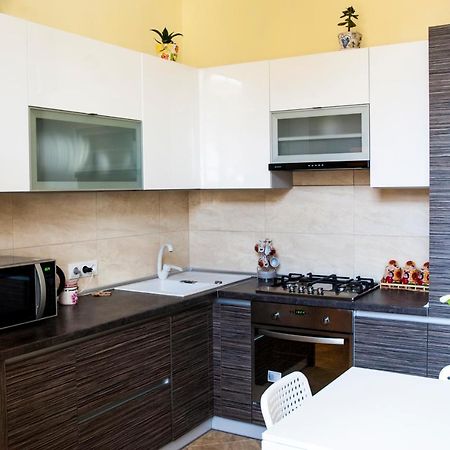 Soborna Comfort Place Apartment Lviv Bagian luar foto